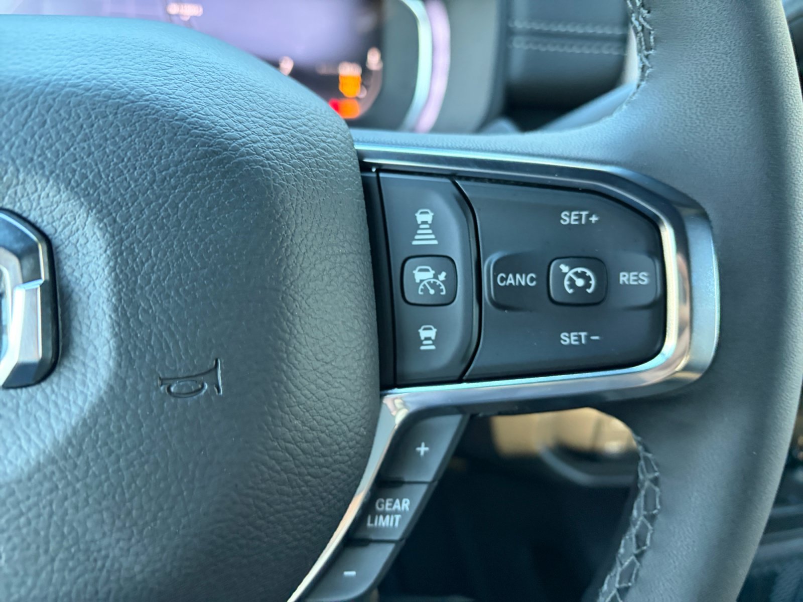 New 2027 RAM 2500 Laramie w/ Night Edition AWD/4WD image 16