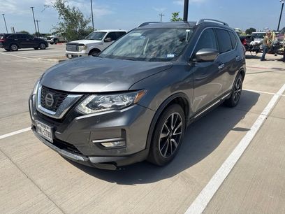 Used 2018 Nissan Rogue SL w/ Premium Package