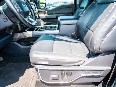 Used 2023 Ford F250 Lariat w/ Lariat Ultimate Package AWD/4WD image 13