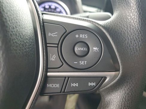 Used 2022 Toyota Camry LE AWD/4WD image 22