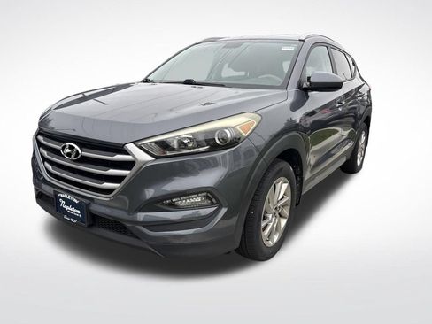 Used 2017 Hyundai Tucson SE w/ SE Popular Package 02 AWD/4WD image 3