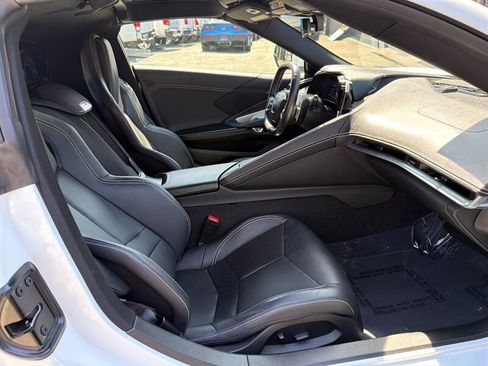 Used 2021 Chevrolet Corvette Stingray Coupe w/ 1LT RWD image 23
