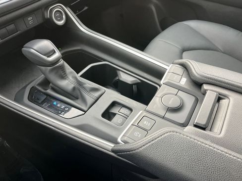 Used 2025 Toyota Grand Highlander FWD image 42