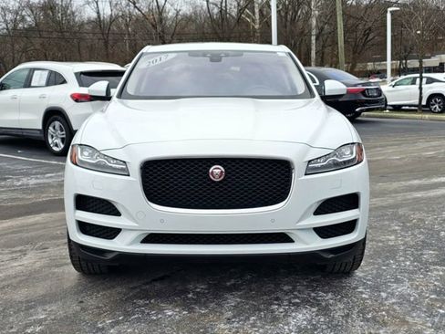 Used 2017 Jaguar F-PACE Prestige image 4