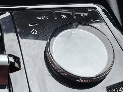 Used 2024 BMW 530i w/ M Sport Package image 20