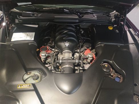 Used 2011 Maserati GranTurismo S image 35