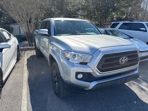 Used 2023 Toyota Tacoma SR5 image 3