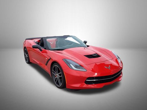 Used 2016 Chevrolet Corvette Stingray Convertible w/ 3LT Preferred Equipment Group RWD image 2