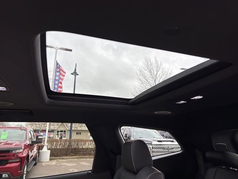 Certified 2024 Buick Enclave Avenir w/ Avenir Technology Package image 16