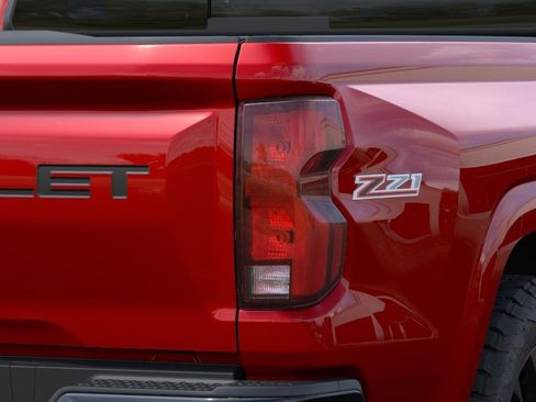 New 2026 Chevrolet Colorado Z71 w/ Technology Package AWD/4WD image 35
