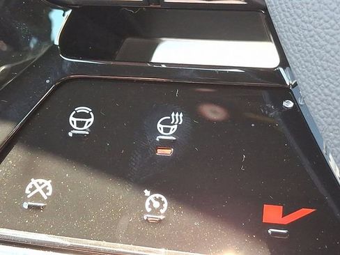 New 2026 Cadillac Vistiq Premium Luxury w/ LPO, Floor Liner Package AWD/4WD image 14
