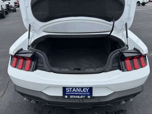 Used 2024 Ford Mustang GT Premium RWD image 28