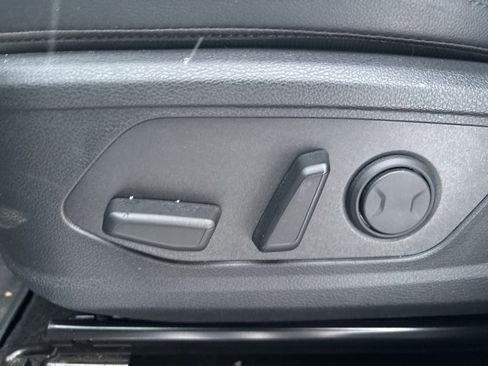 Used 2023 Kia Sportage EX image 18