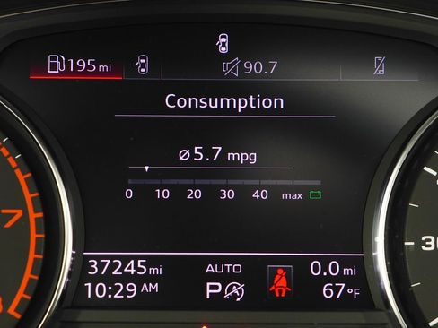 Used 2023 Audi Q5 2.0T Premium w/ Convenience Package AWD/4WD image 32