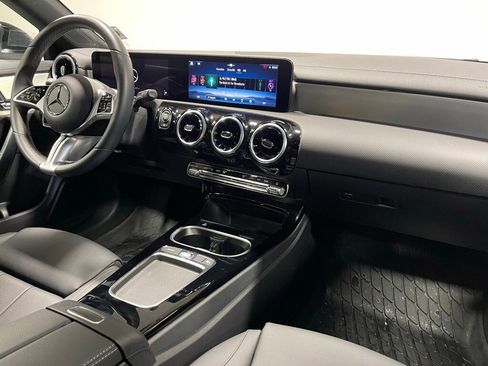Used 2025 Mercedes-Benz CLA 250 4MATIC image 28