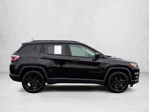 Used 2019 Jeep Compass Altitude image 4