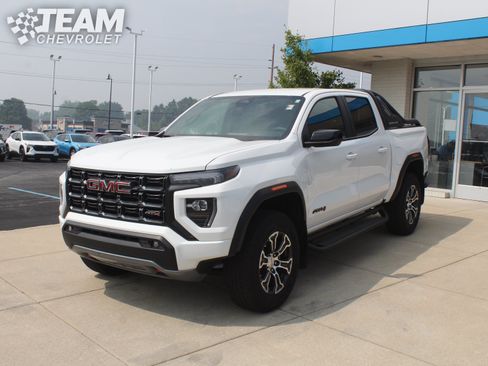 Certified 2025 GMC Canyon AT4 AWD/4WD image 8