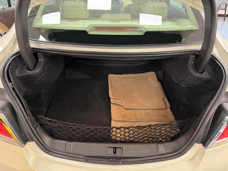 Used 2012 Buick LaCrosse Convenience FWD image 21