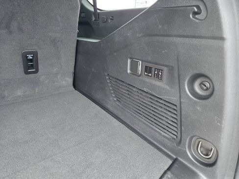 Used 2024 Chevrolet Suburban Premier w/ Premium Package image 29