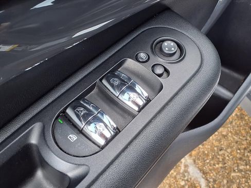 Used 2017 MINI Cooper Clubman S image 14