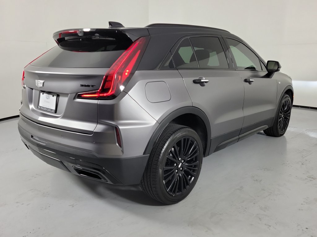 Used 2024 Cadillac XT4 Premium Luxury FWD image 4