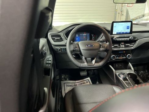 Used 2025 Ford Escape ST-Line AWD/4WD image 15
