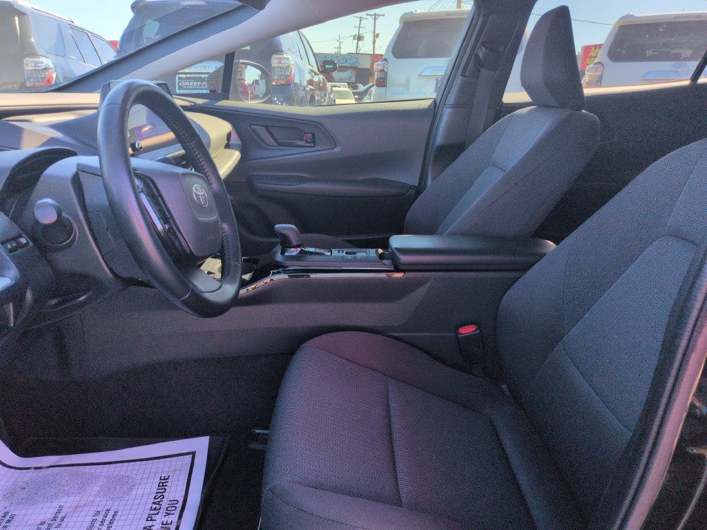 Certified 2024 Toyota Prius LE AWD/4WD image 9