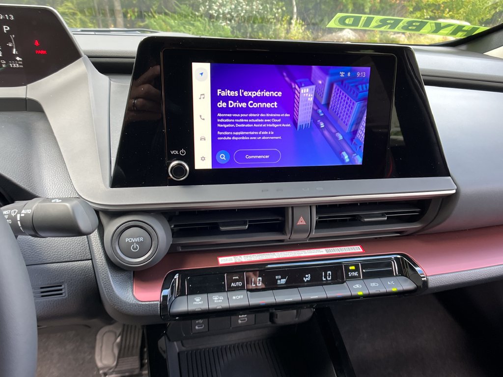 New 2027 Toyota Prius Plug-In Hybrid FWD image 16
