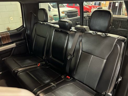 Used 2018 Ford F150 Lariat image 36