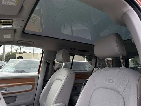 New 2025 Volkswagen ID. Buzz 1st Edition image 14