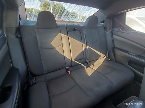 Used 2013 Dodge Avenger SXT FWD image 4