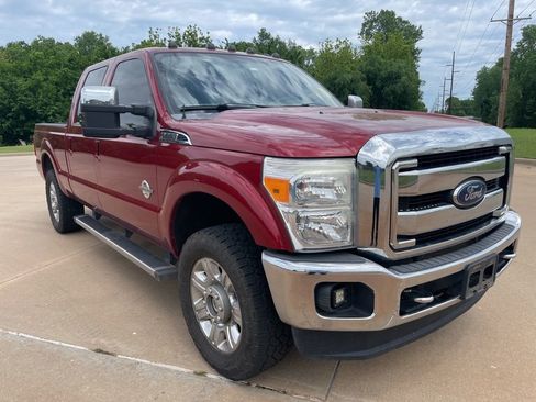 Used 2016 Ford F250 Lariat w/ Lariat Ultimate Package AWD/4WD image 3