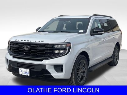 New 2026 Ford Expedition Platinum w/ Stealth Appearance Package