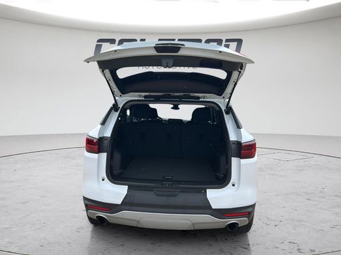 Used 2025 Chevrolet Blazer LT image 9