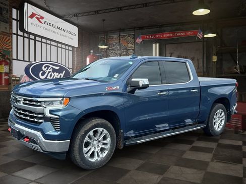 Used 2024 Chevrolet Silverado 1500 LTZ w/ Technology Package AWD/4WD image 1