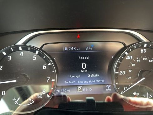 Used 2023 Nissan Frontier SV w/ Tow Package image 4