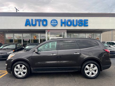 Used 2016 Chevrolet Traverse LT w/ Traveler's Package FWD image 8