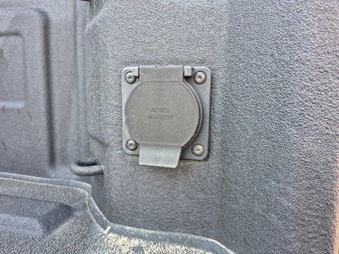 Used 2025 Chevrolet Silverado 1500 RST AWD/4WD image 6