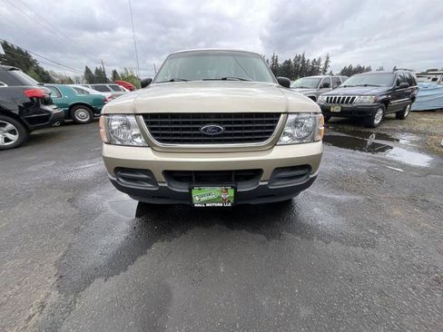 Used 2002 Ford Explorer XLT AWD/4WD image 2