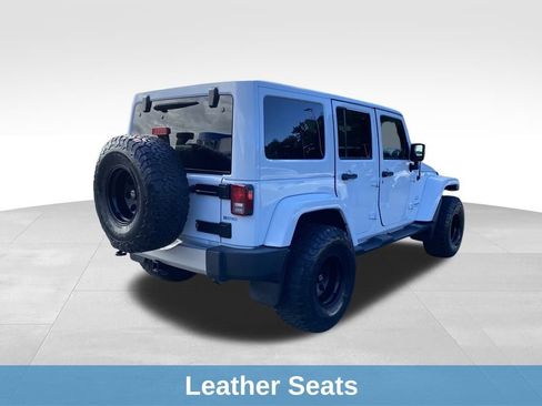 Used 2017 Jeep Wrangler Unlimited Sahara w/ Connectivity Group image 9