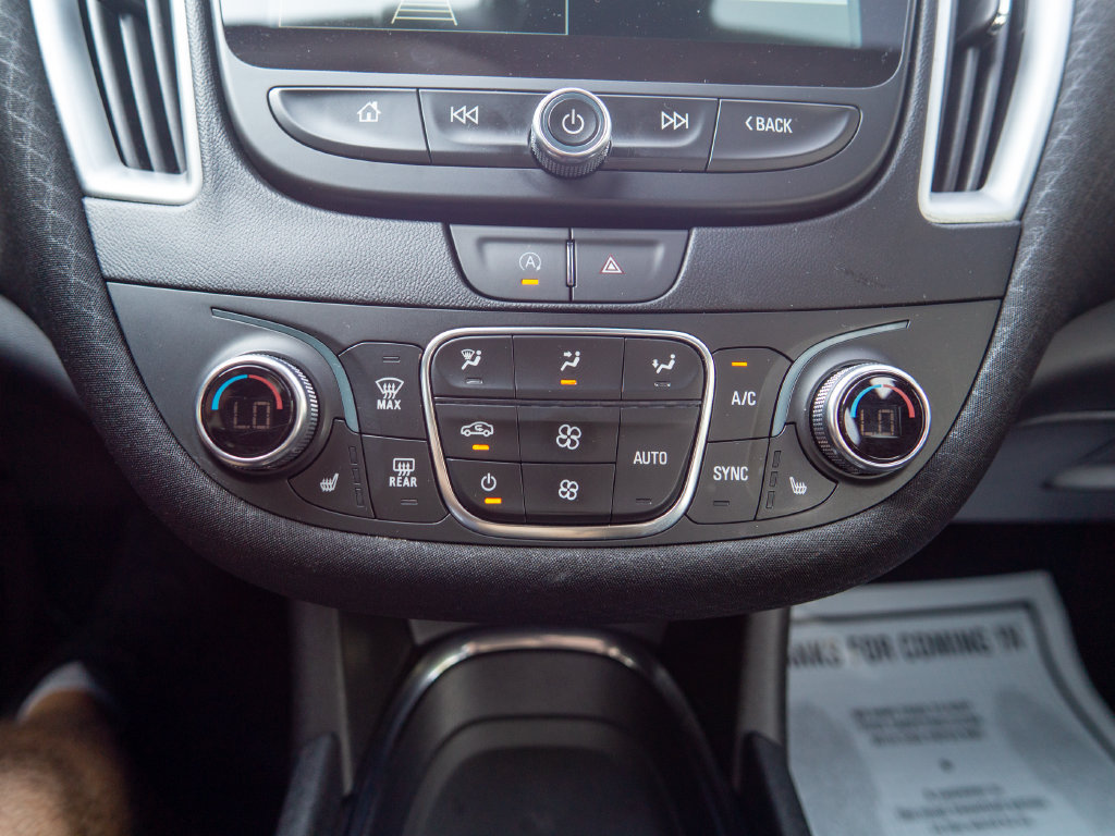 Used 2024 Chevrolet Malibu LT FWD image 24