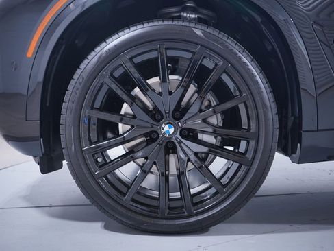 New 2026 BMW X5 sDrive40i w/ M Sport Package RWD image 2