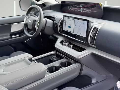 New 2026 Ford Expedition Active AWD/4WD image 6