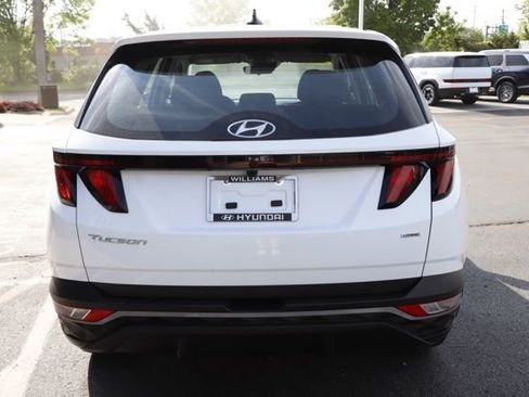 Used 2023 Hyundai Tucson SE AWD/4WD image 4