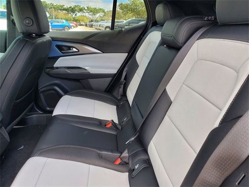 New 2026 Chevrolet Equinox EV LT image 7