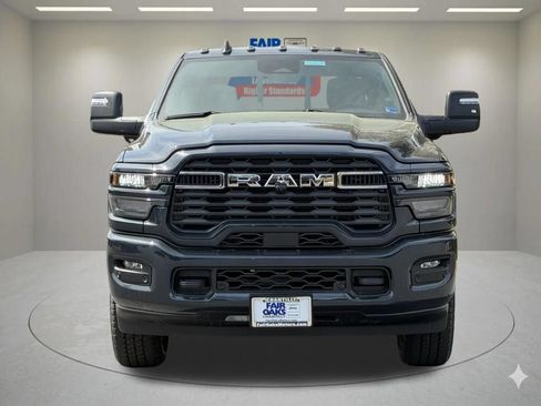 New 2026 RAM 2500 Big Horn AWD/4WD image 4