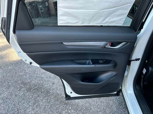New 2025 MAZDA CX-5 AWD 2.5 S w/ Preferred Package image 23