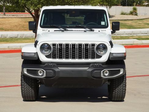 Used 2025 Jeep Wrangler Unlimited Sahara AWD/4WD image 8