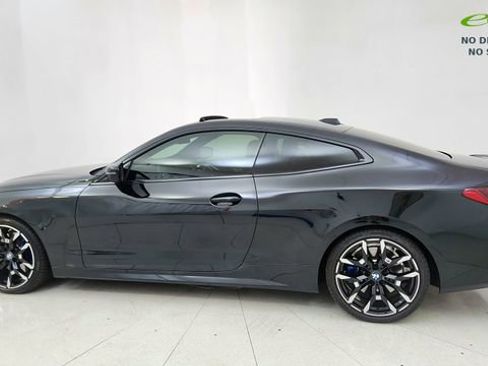 Used 2026 BMW M440i Coupe RWD image 4