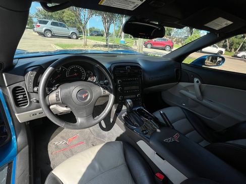 Used 2009 Chevrolet Corvette Coupe w/ Preferred Equipment Group RWD image 10